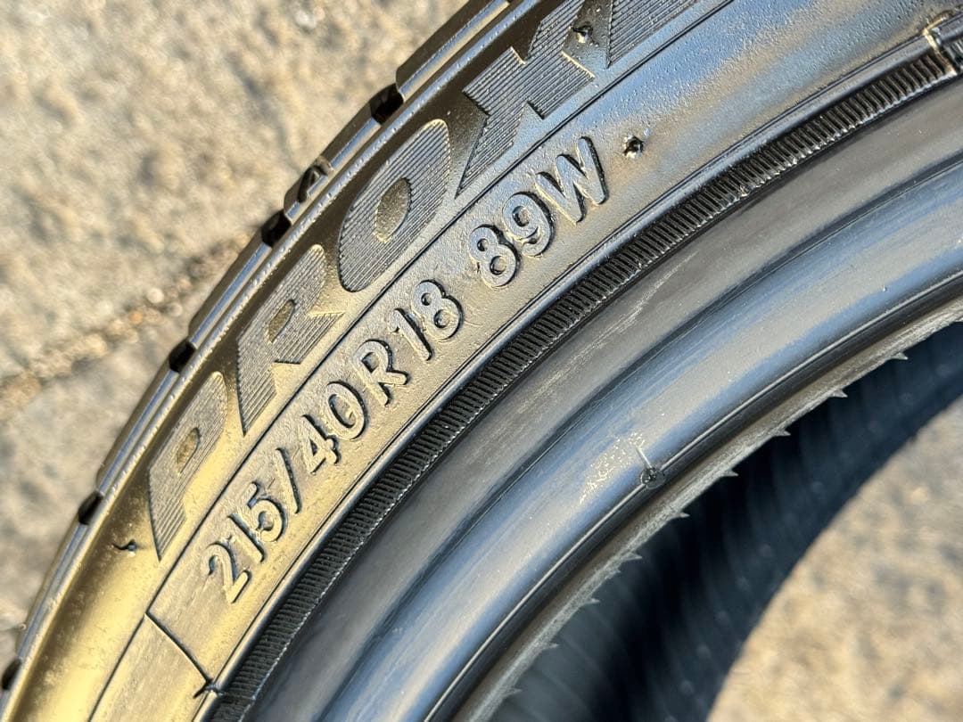 ぱぱ　TOYOTIRES PROXES TR1 215/40r18