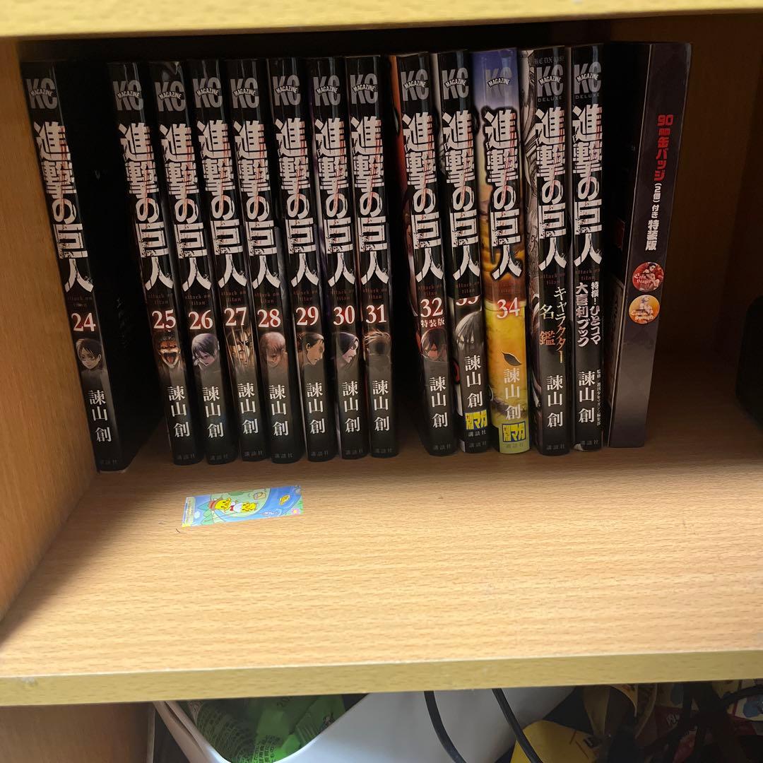 進撃の巨人全巻➕32巻に付いていた缶バッチ