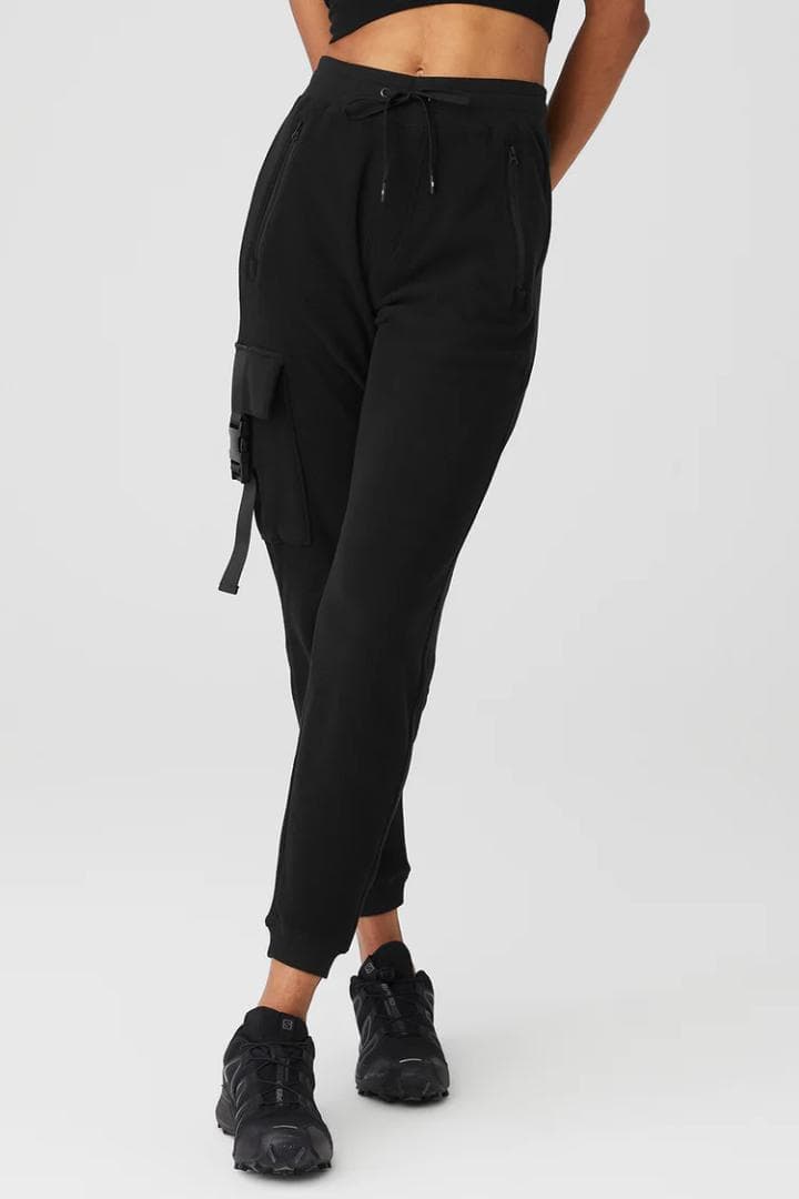 Alo Yoga Streetside Sweatpant unisex 完売品