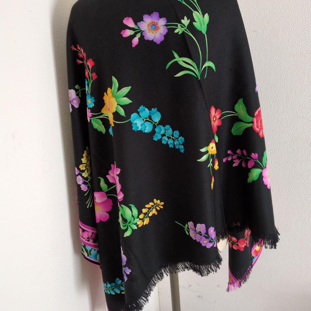 新品　大きいサイズ　花柄 黒 ストール　カシミヤシルクウール素材