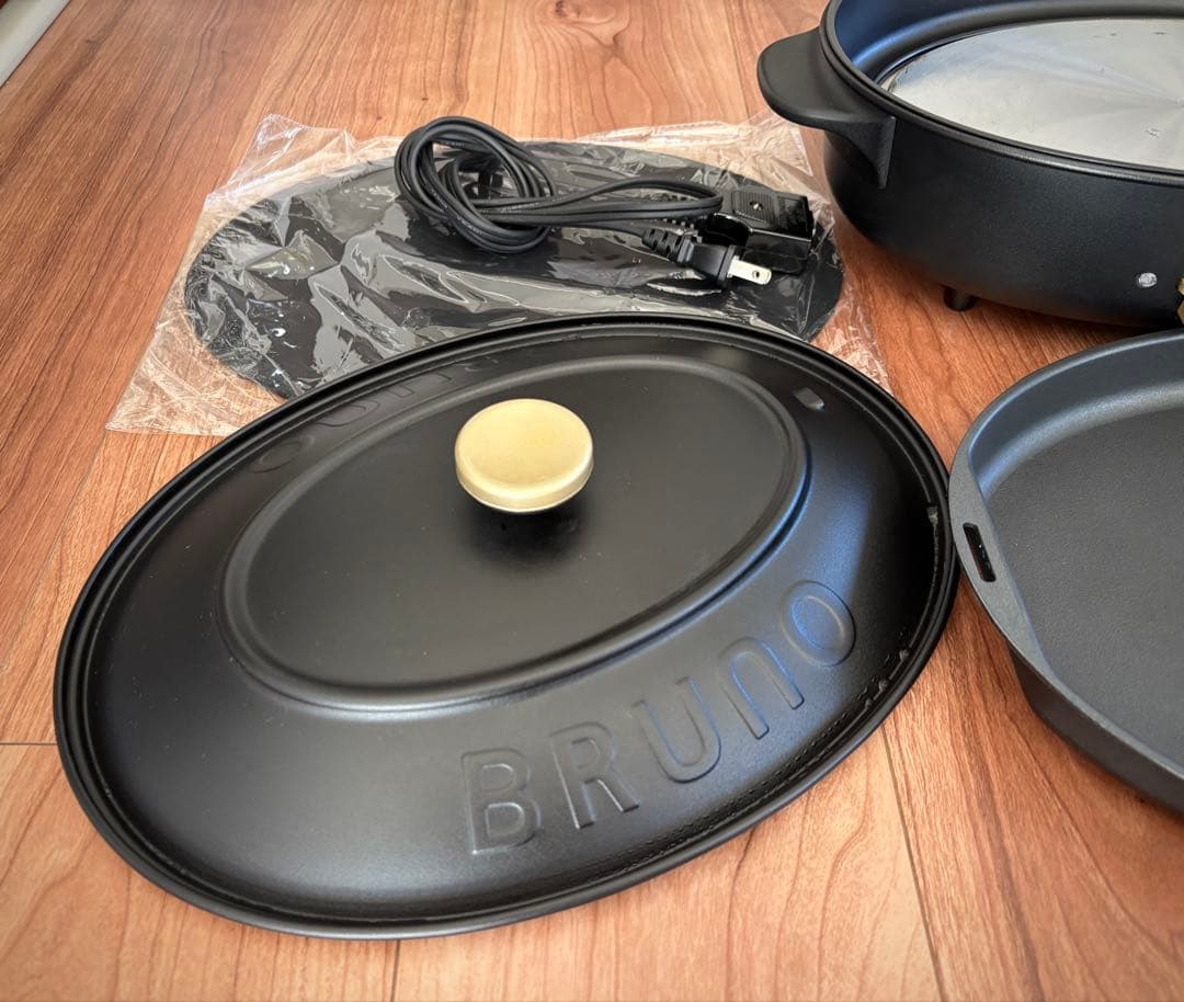 あいちょす【中古品】BRUNO オーバルホットプレートBOE053-BK