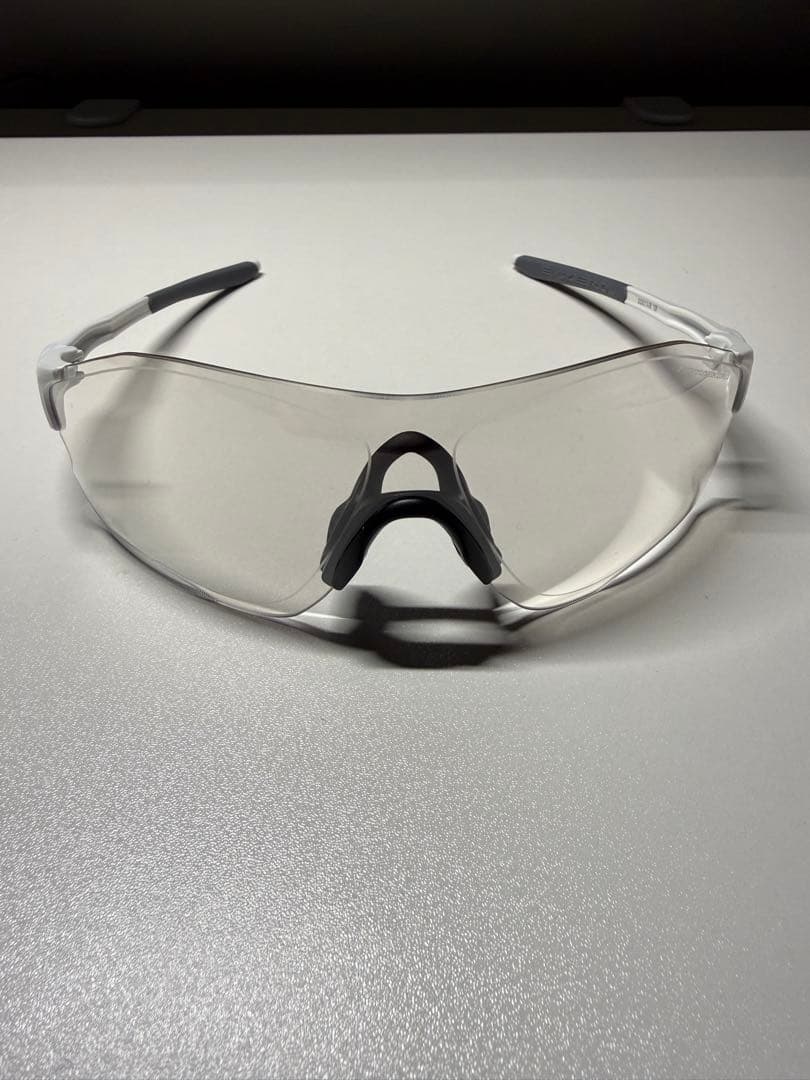 Oakley Radar EVZERO PATH 調光レンズ