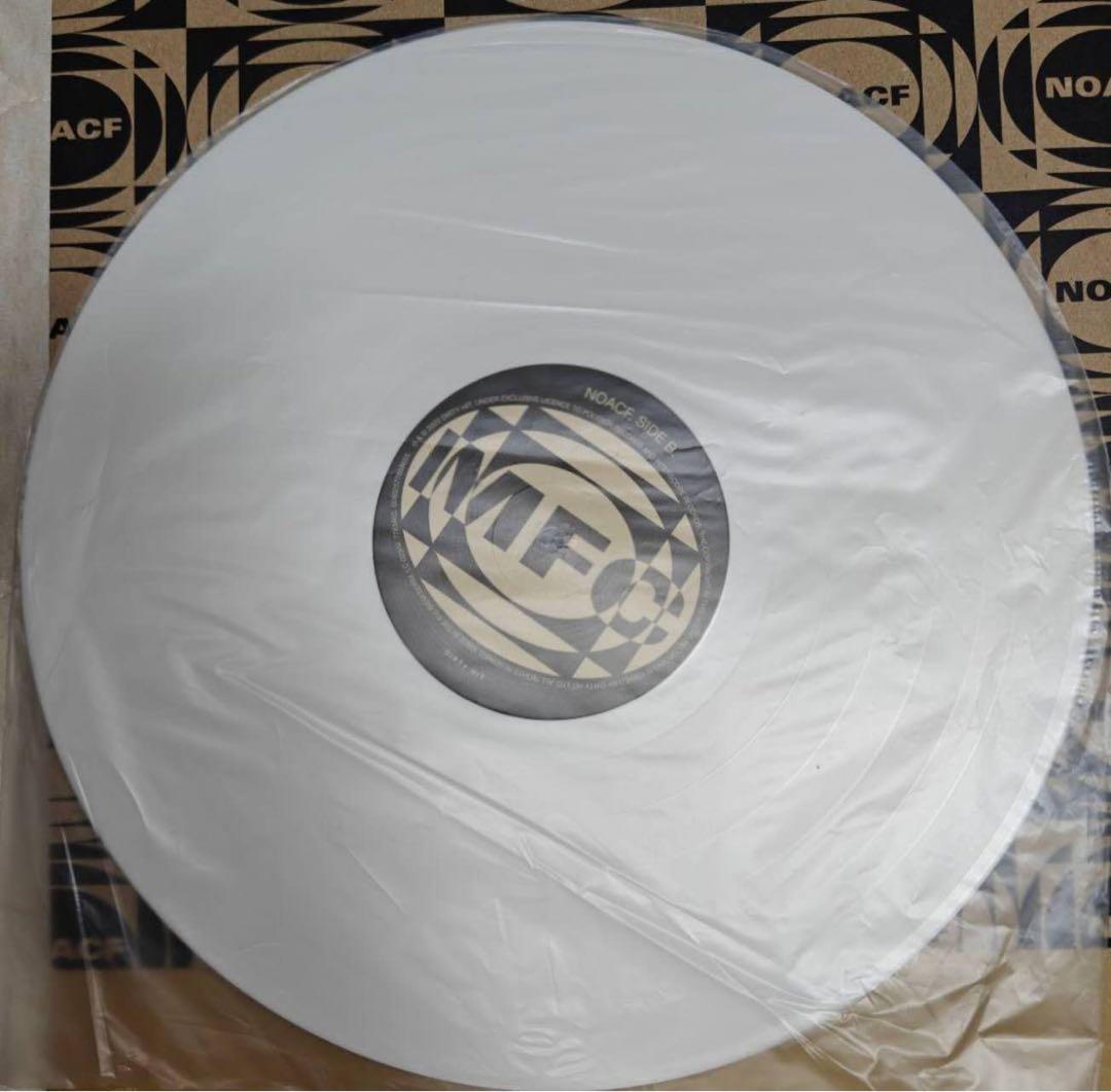 The 1975「NOACF」限定 WHITE VINYL 140G盤 2枚組