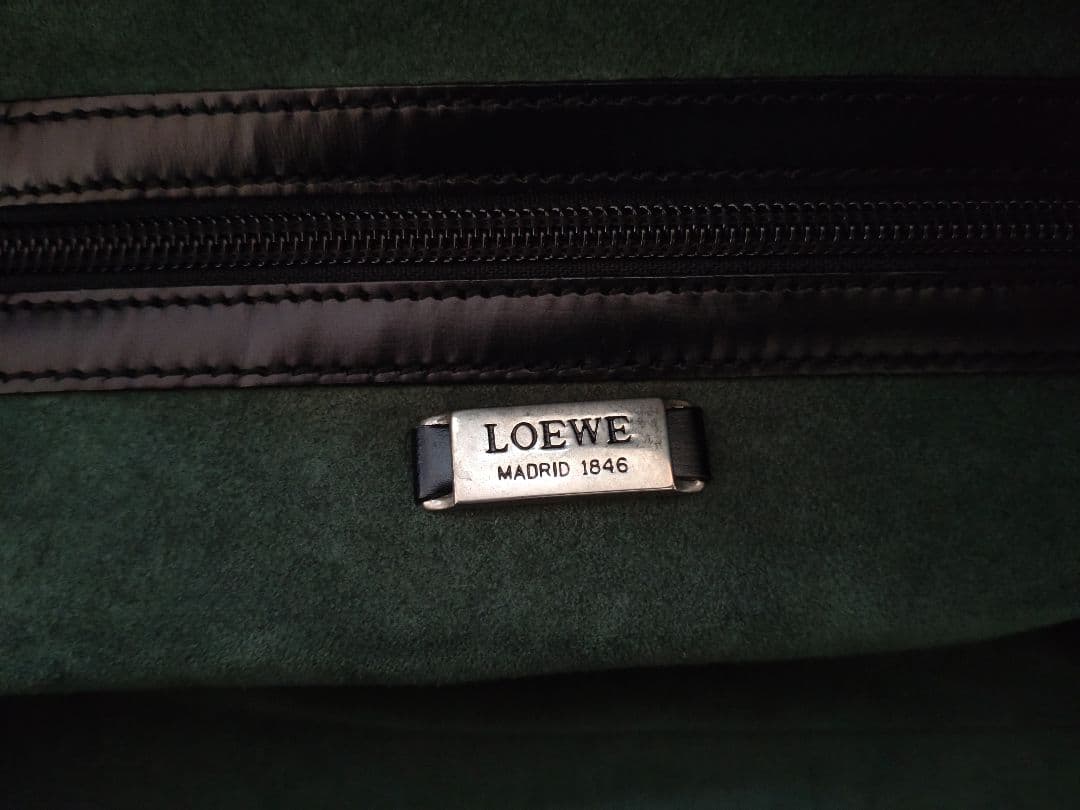 LOEWE ブラック ボストンバッグ