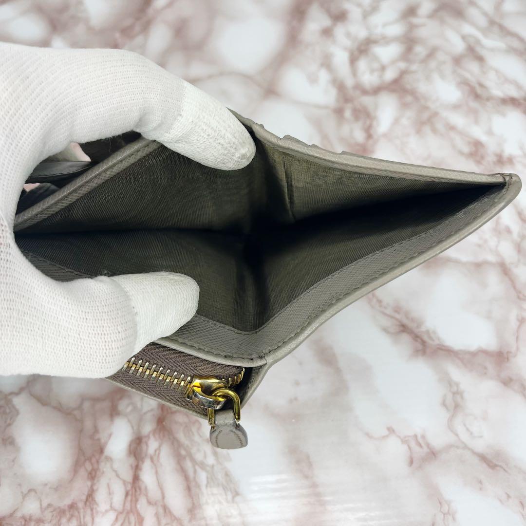 【極美品】PRADA 二つ折り財布 折り財布78