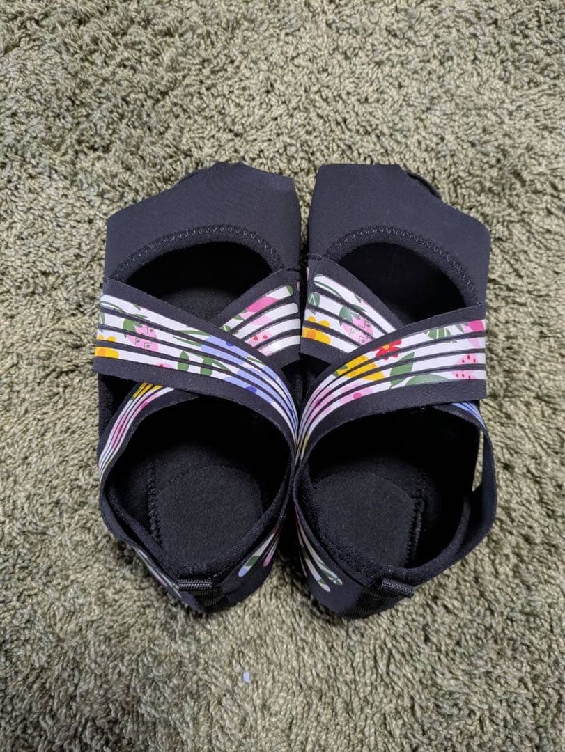 Runway Cure Sole ヨガソックス M ブラック