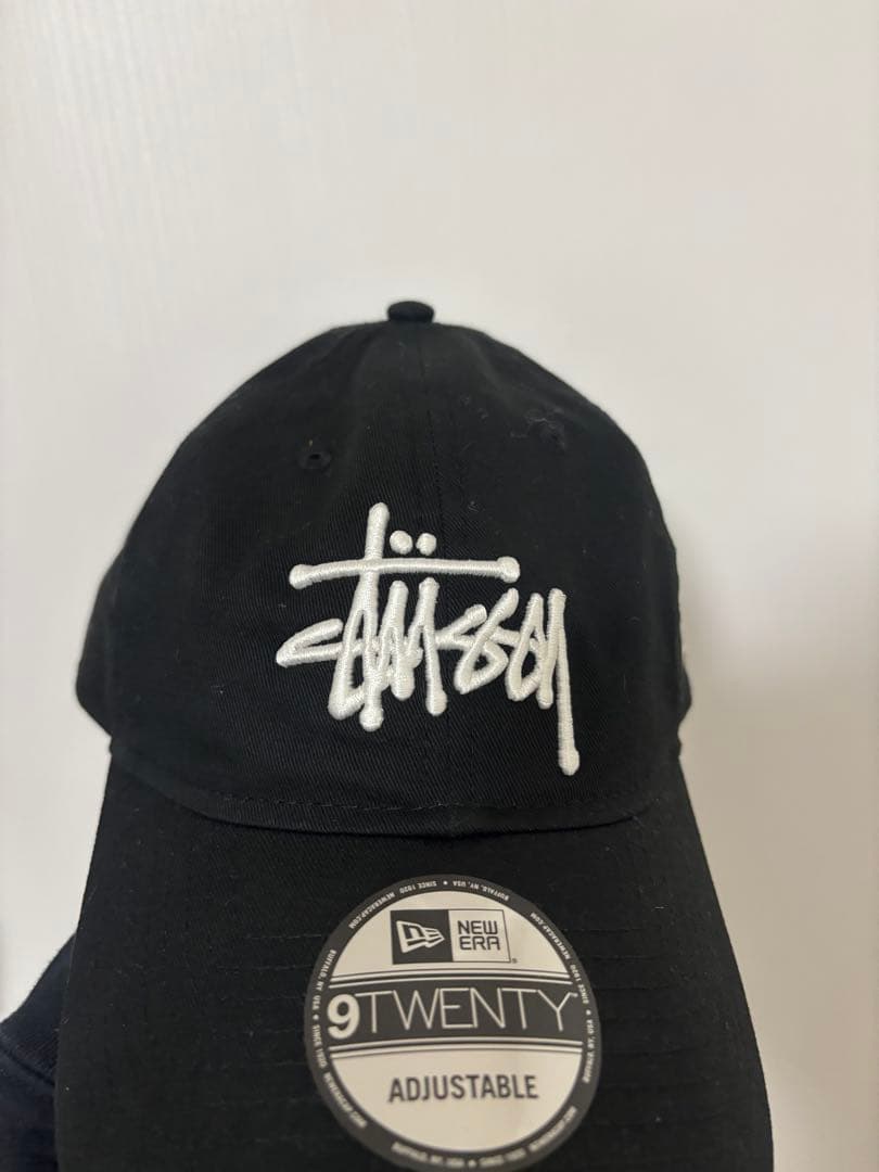 Stussy ブラック ベースボールキャップ