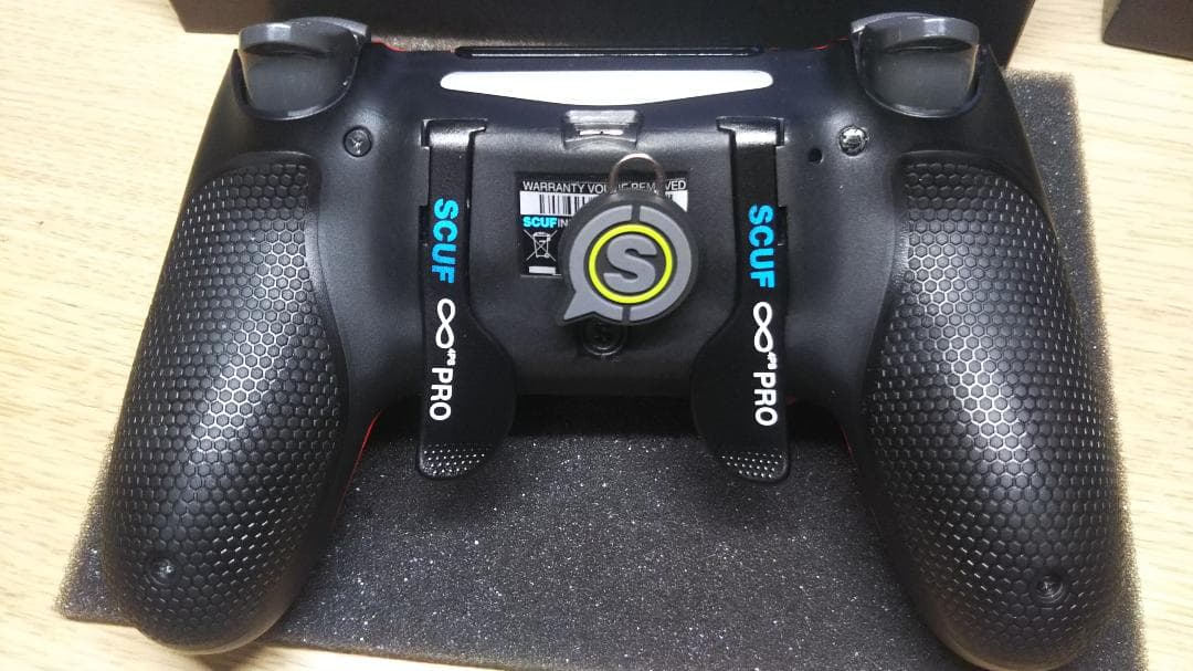 使用少 SCUF INFINITY 4PS PRO 最新グリップ搭載