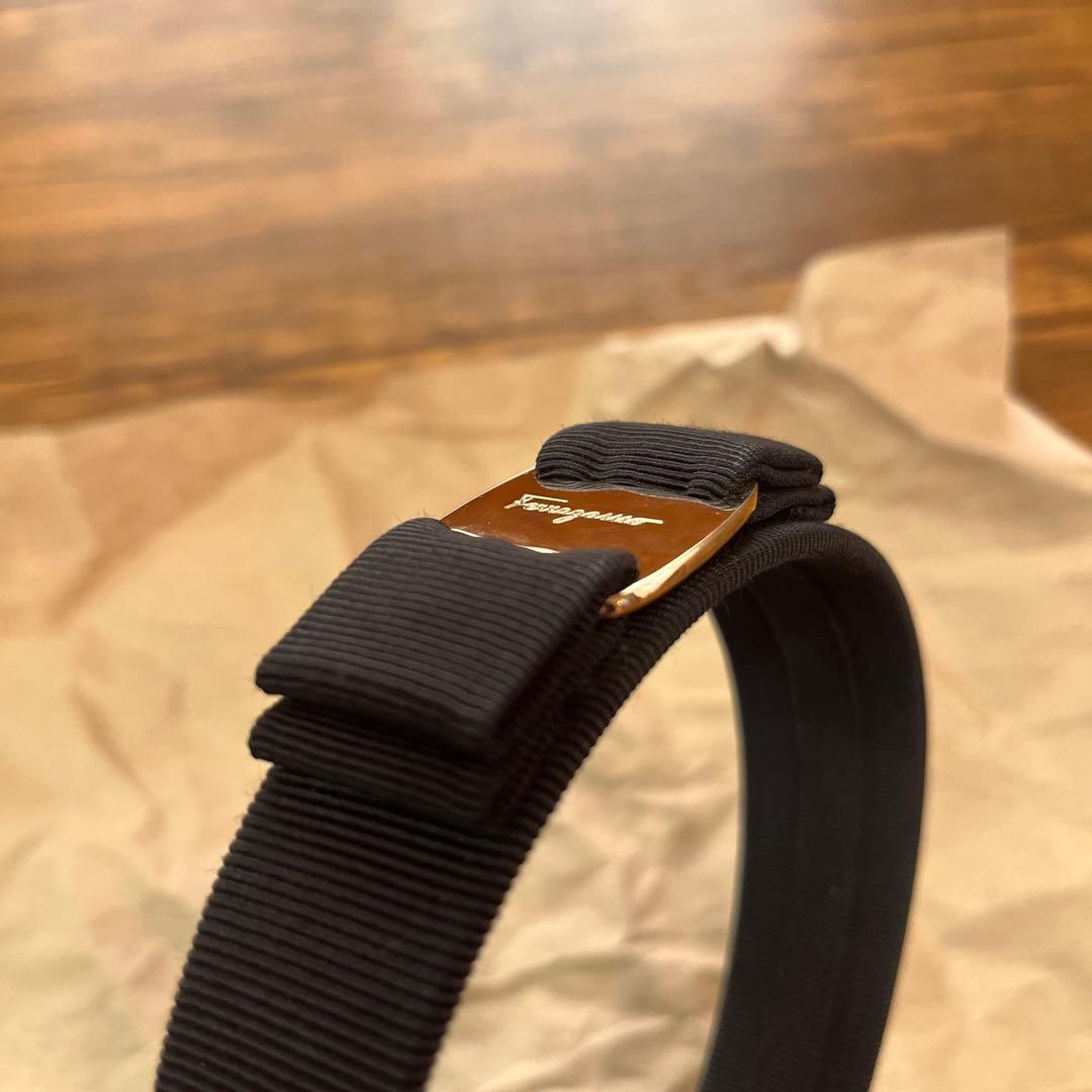 リカ　Ferragamo【フェラガモ】 リボン　 黒 カチューシャ