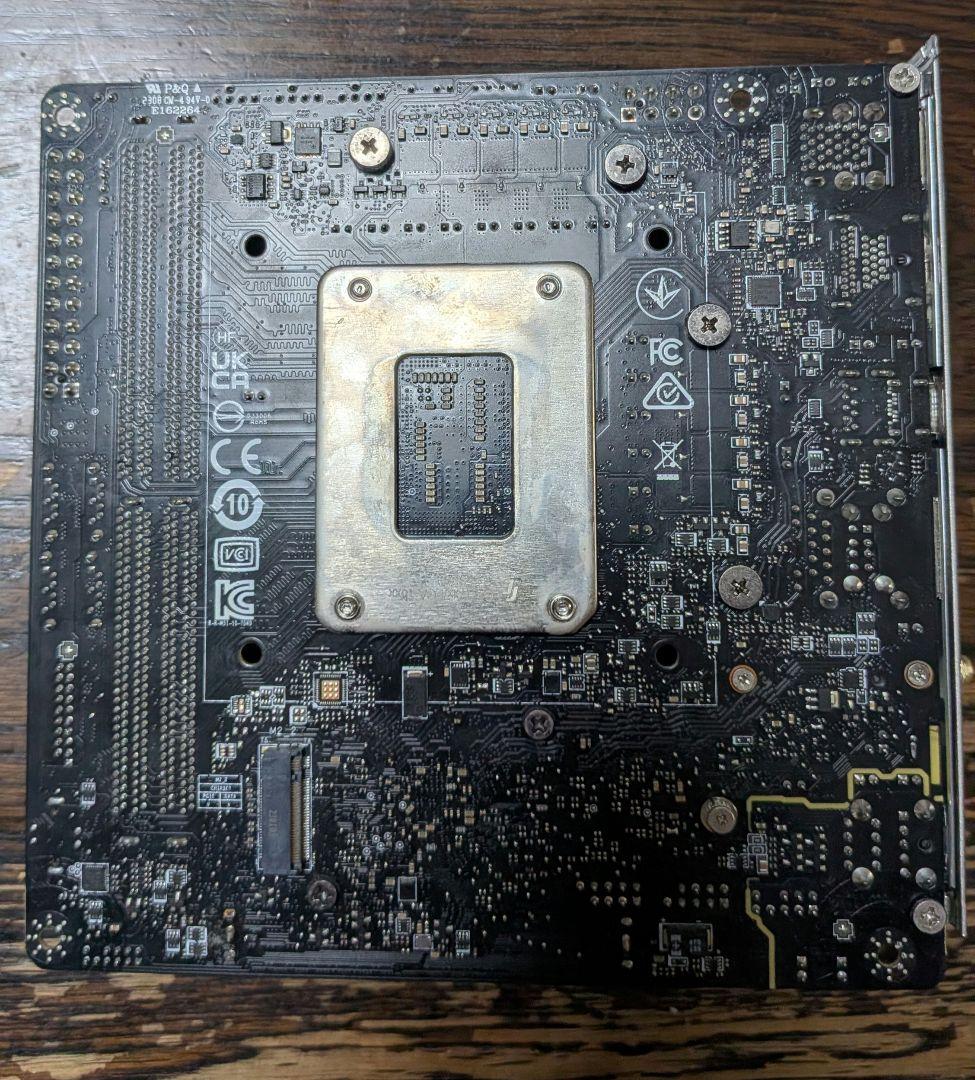 MSI B760I EDGE WIFI マザーボード