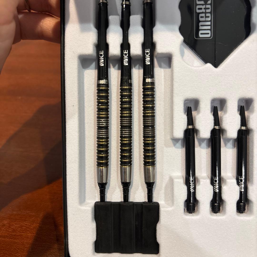 ダーツ TEAM ONE80 Tengku Shah 2BA 22.5g