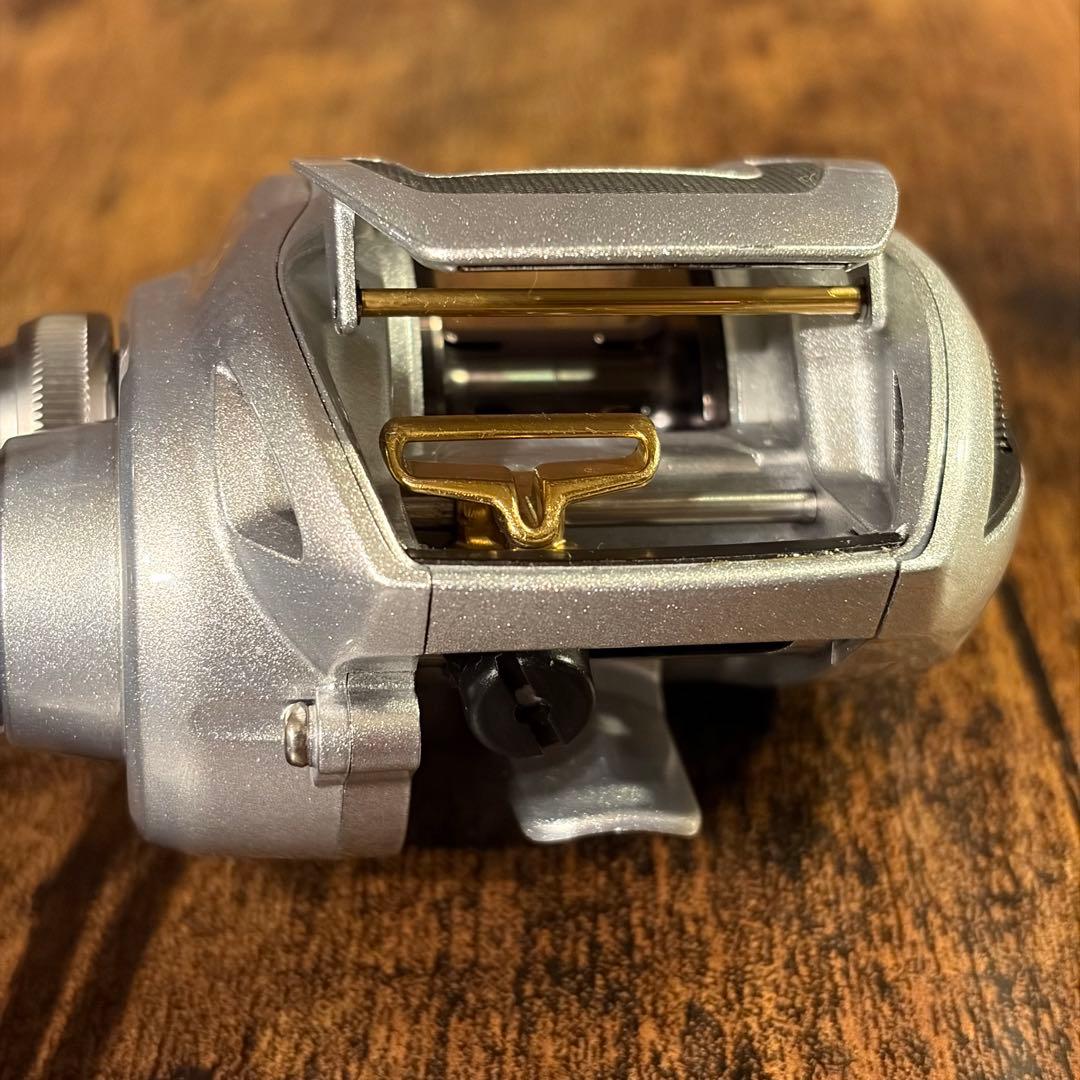 【美品】ダイワ　DAIWA T3 1016H TW 右ハンドル