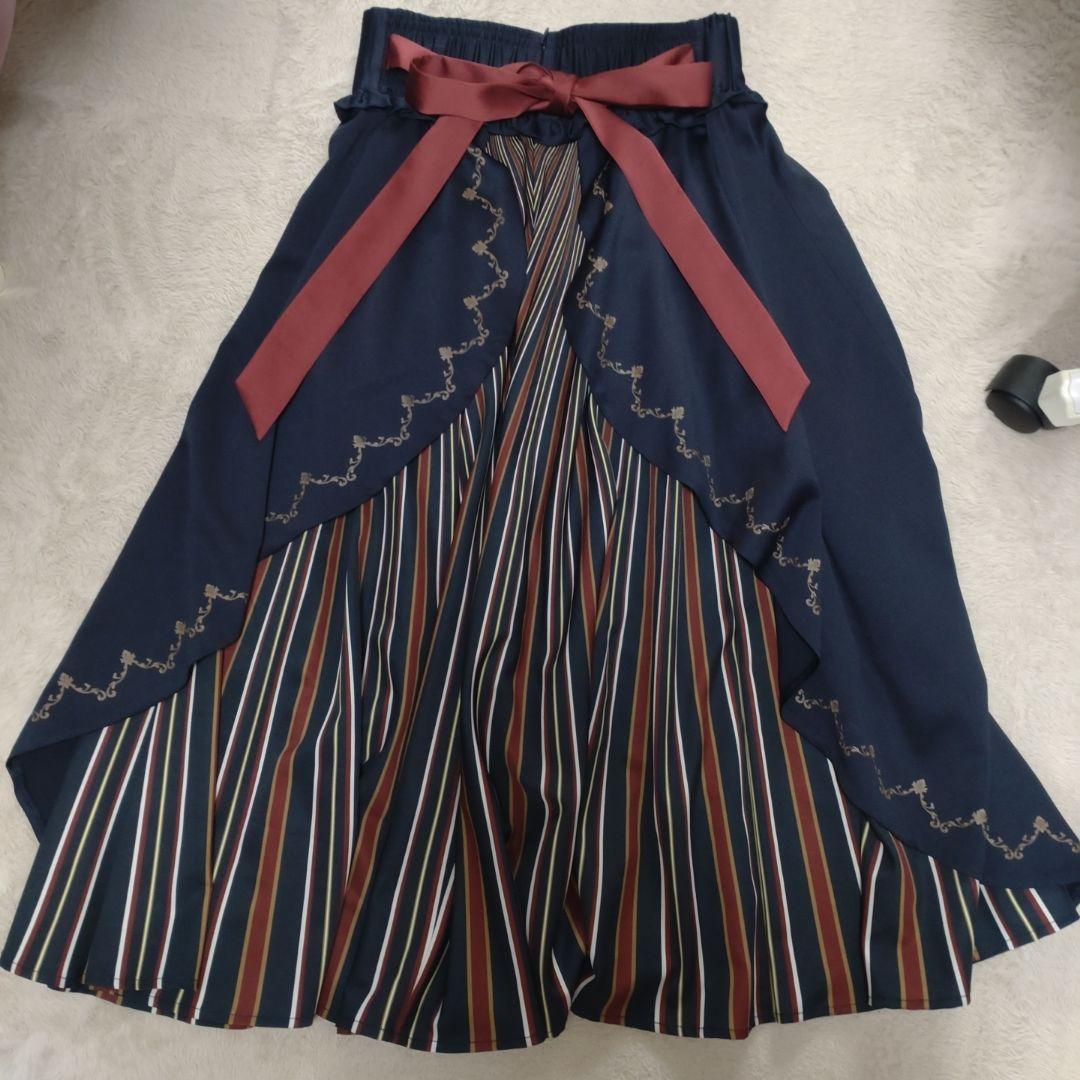 MAYLA ヴァイオレットエヴァーガーデン コラボ アイコニックスカート