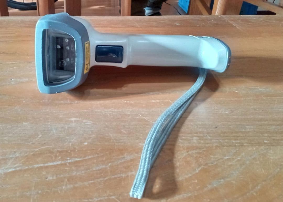 【訳あり】DENSO 2次元バーコードスキャナ AT27Q-SB 充電器セット