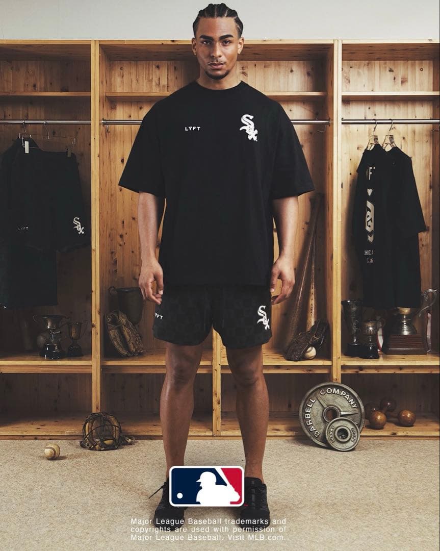 【完売品】MLB LYFT コラボ半袖シャツ　シカゴホワイトソックス