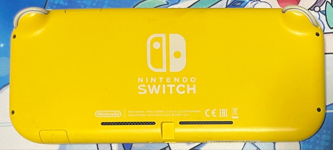 Nintendo Switch Lite イエロー オマケ付き