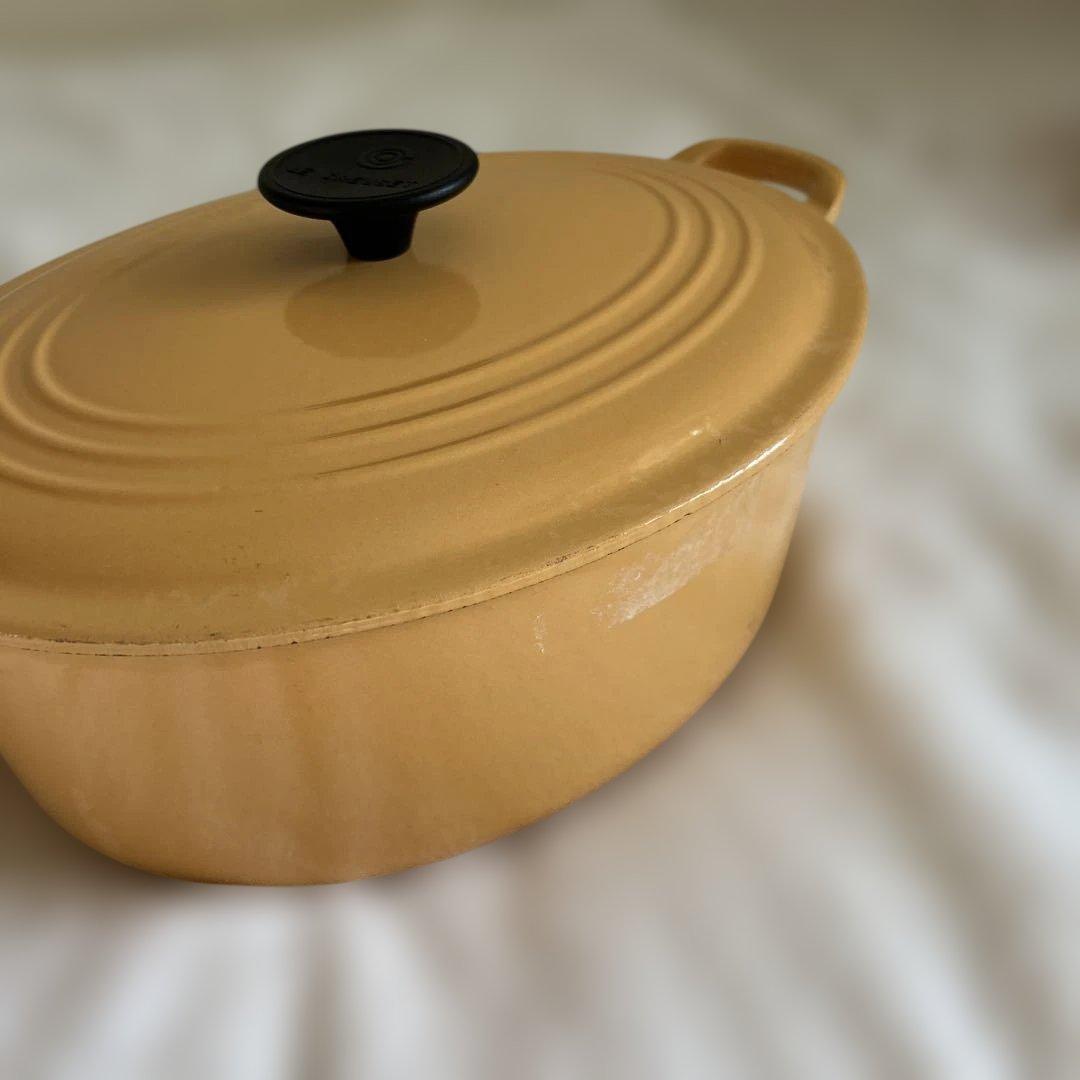 『ル・クルーゼ』オーバル Le Creuset イエロー　両手鍋 27cm