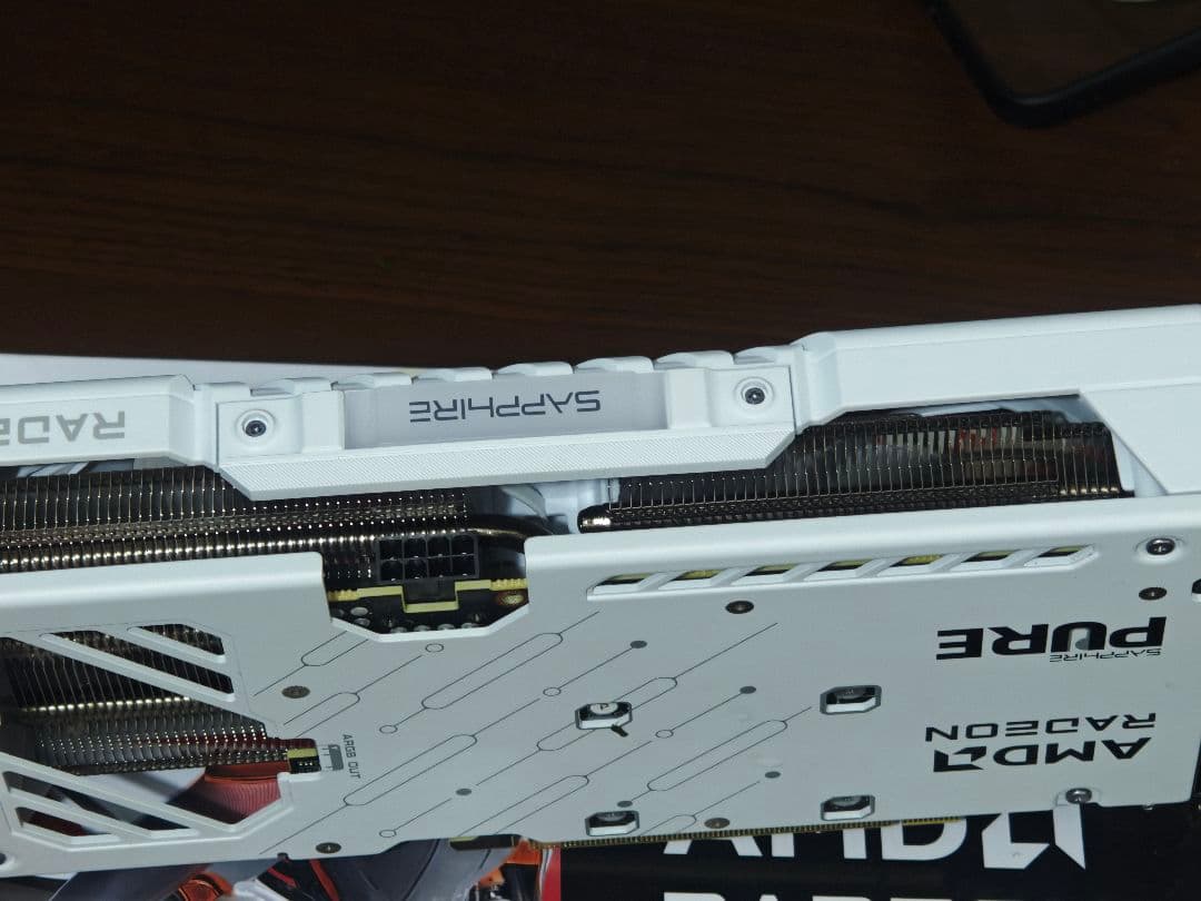 グラフィックボード・グラボ・ビデオカード Radeon RX 9060XT 16GB