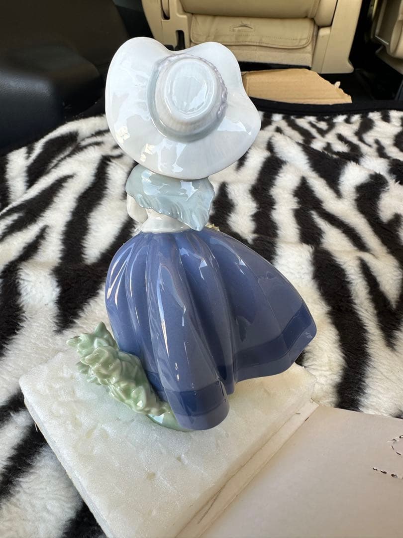 え*ん様 リヤドロ LLADRO 置物 フィギュリン 5222 きれいな花ばかり