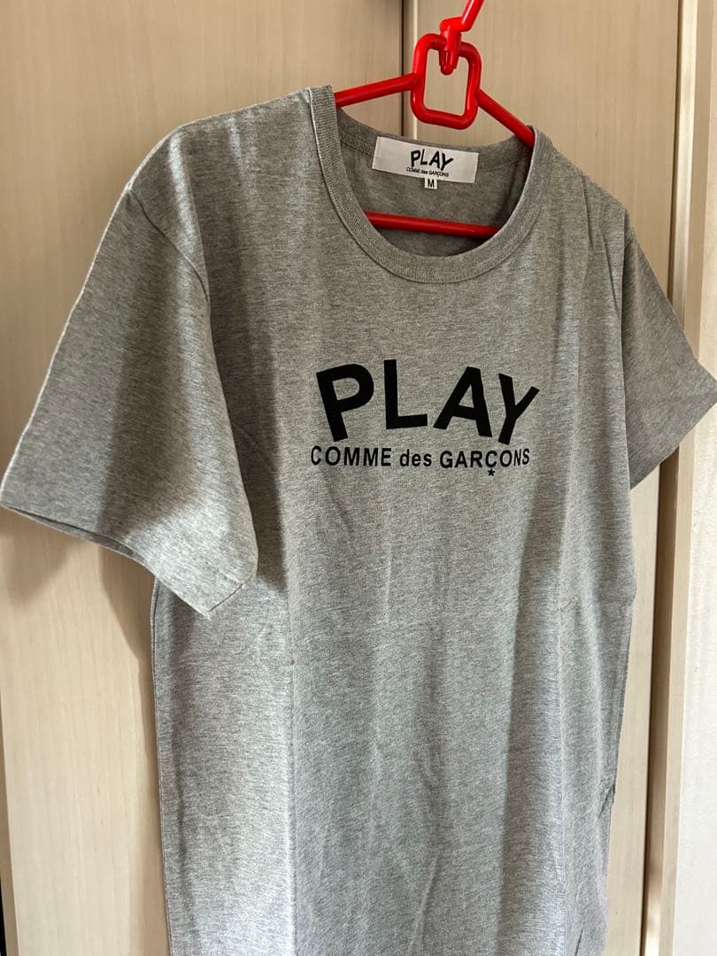 【オウ】新品 COMME des GARÇONS PLAY Tシャツ
