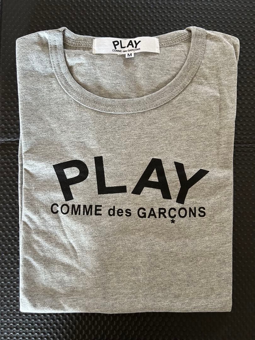 【オウ】新品 COMME des GARÇONS PLAY Tシャツ