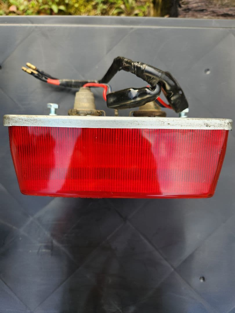 カワサキZ750FX純正テールランプ