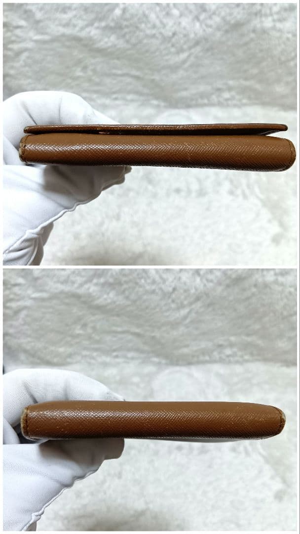 プラダ　名刺入れ　カードケース　三角ロゴプレート　ライトブラウン　レザー