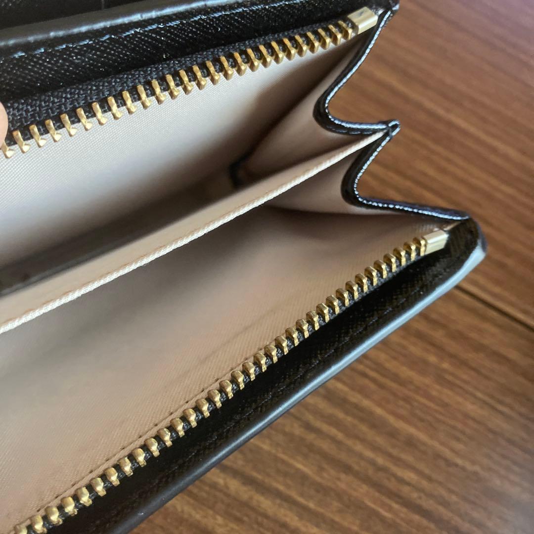 MARC JACOBS 二つ折り財布 ホワイト/ブラック