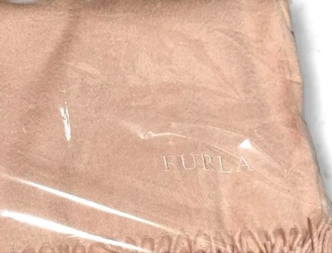 幅70センチ❣️超大判❣️ 新品　フルラ　FURLA カシミヤ100% ストール