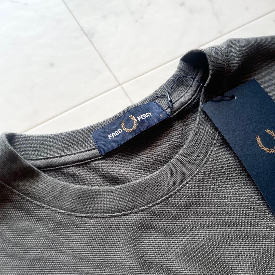新品未使用タグ FRED PEARY フレッドペリー トップス シャツ ロゴ M