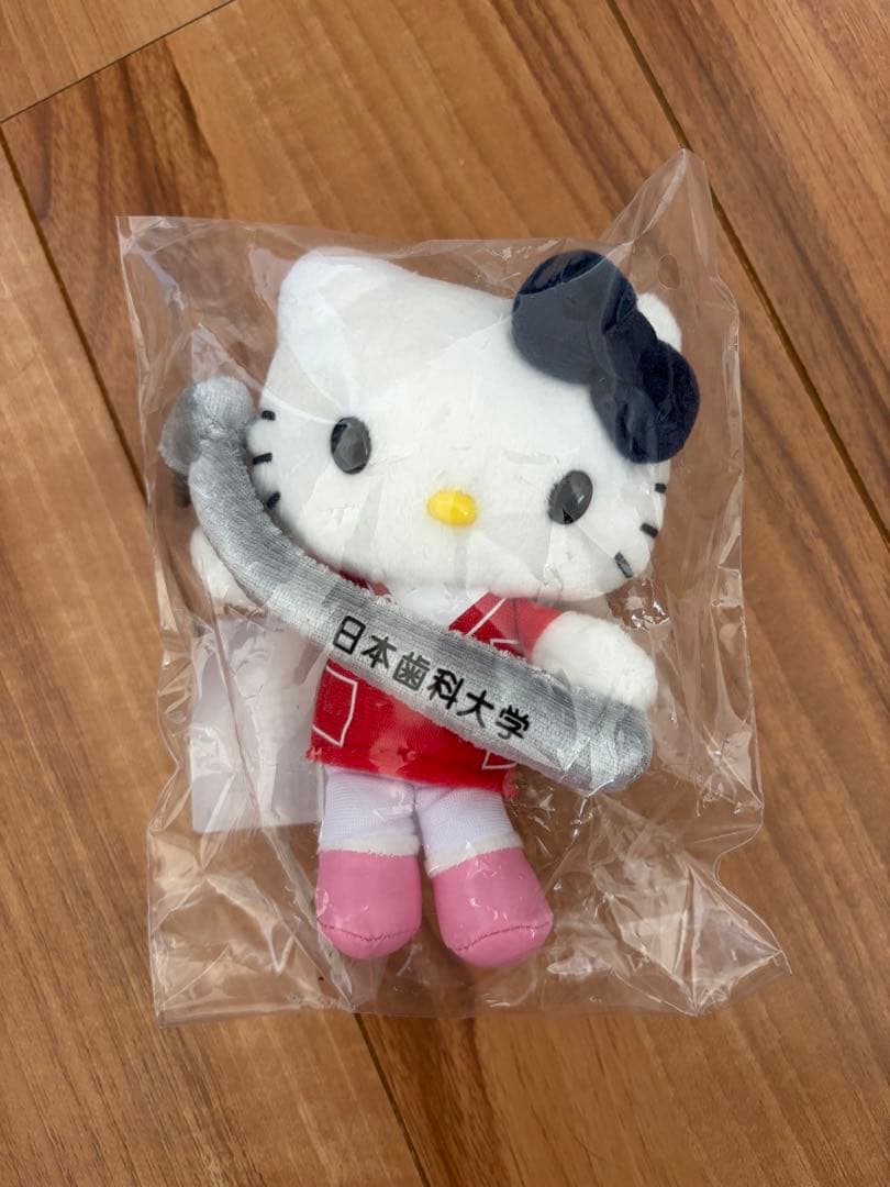 日本歯科大学　ハローキティ