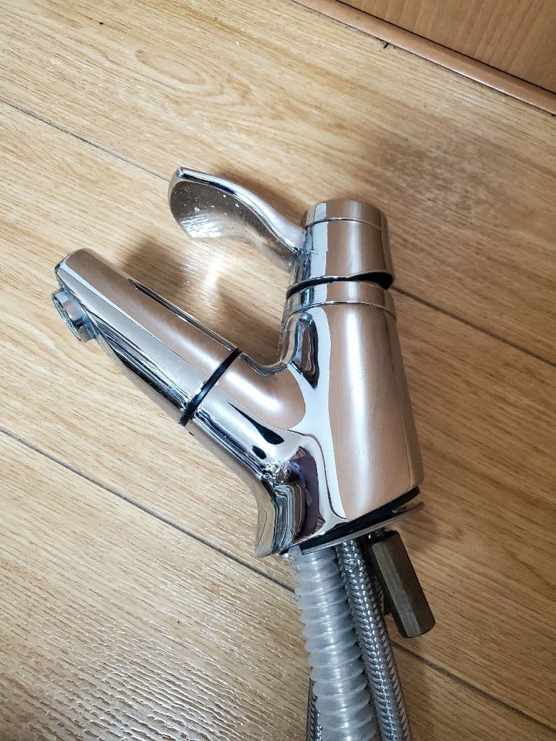 Daelim Single mixer faucet 金属製シルバー蛇口用浄水器