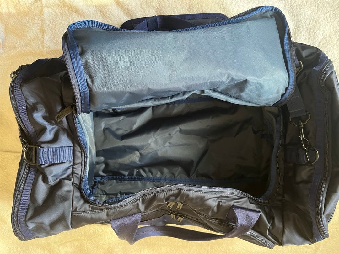 美品　ブリーフィング　ネイビーボストンバッグ