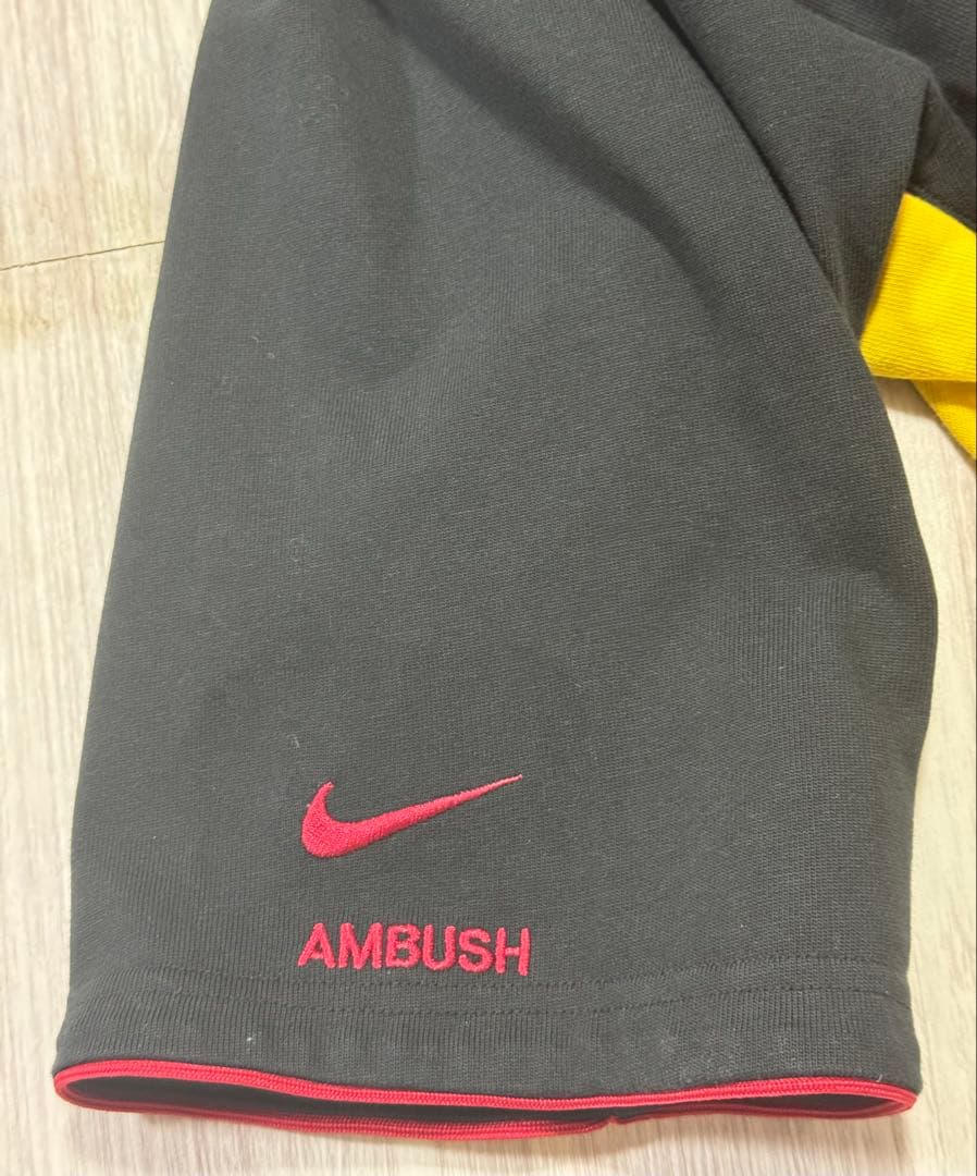 Nike AMBUSH コラボ　Tシャツ　Ｍ