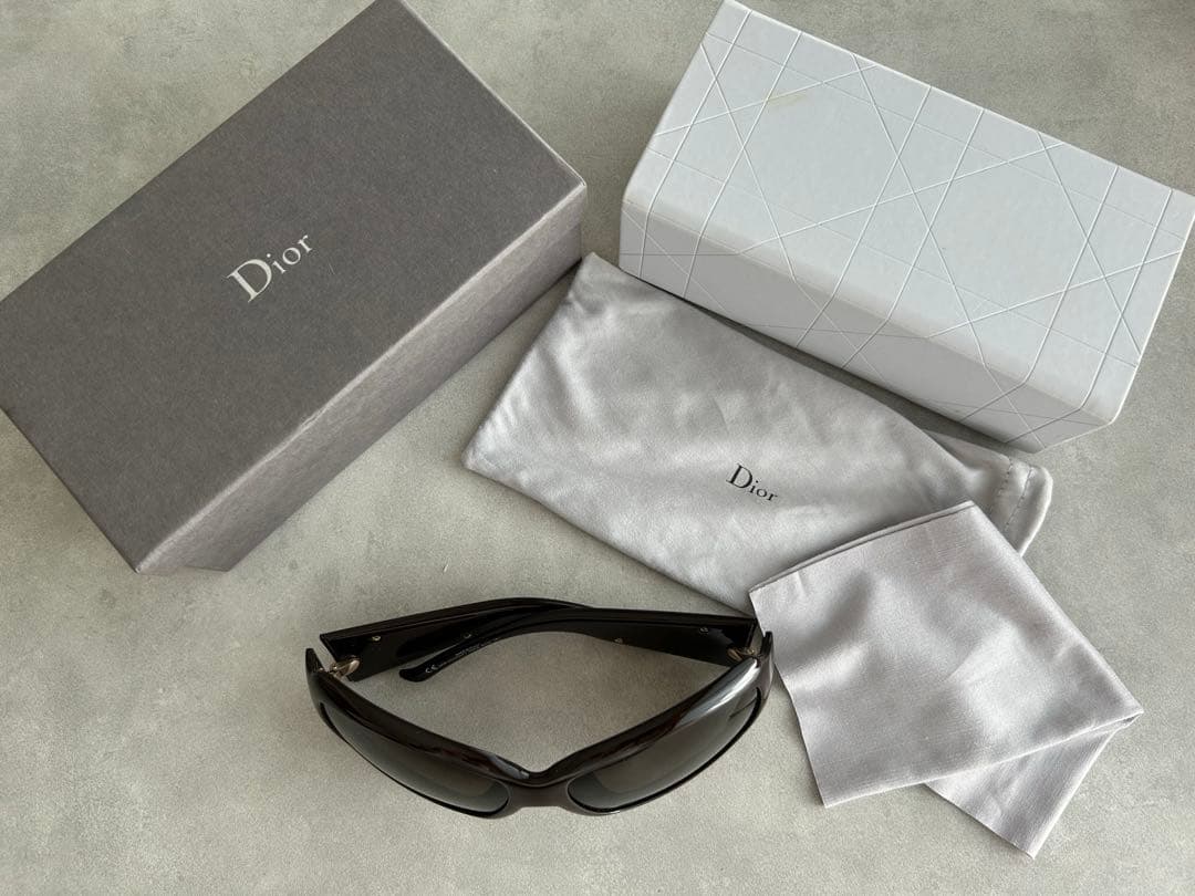 Christian Dior ディオール　ラインストーン　ブラウン　サングラス