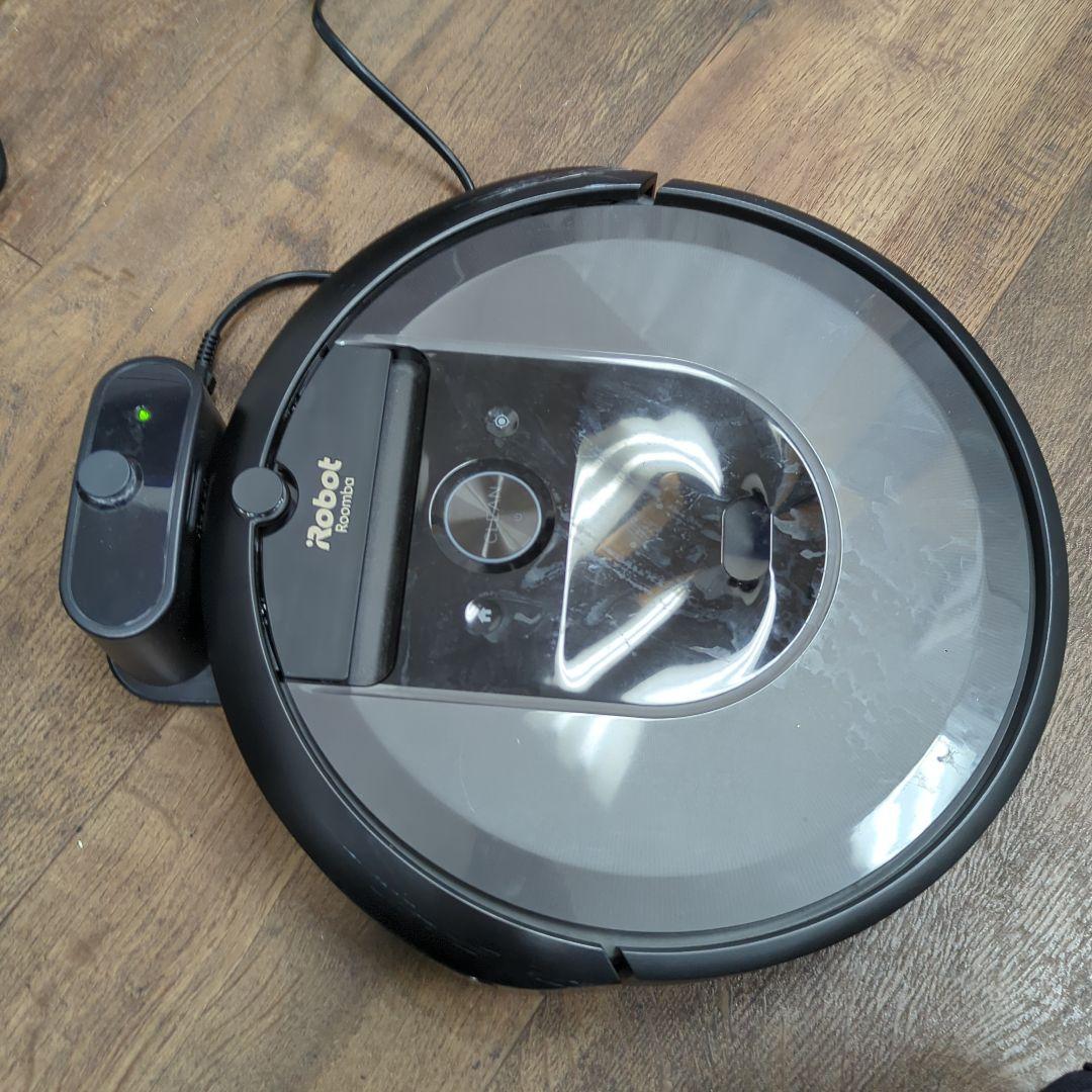 iRobot Roomba ルンバ i7　自動ゴミ収集付壊れあり写真で確認！