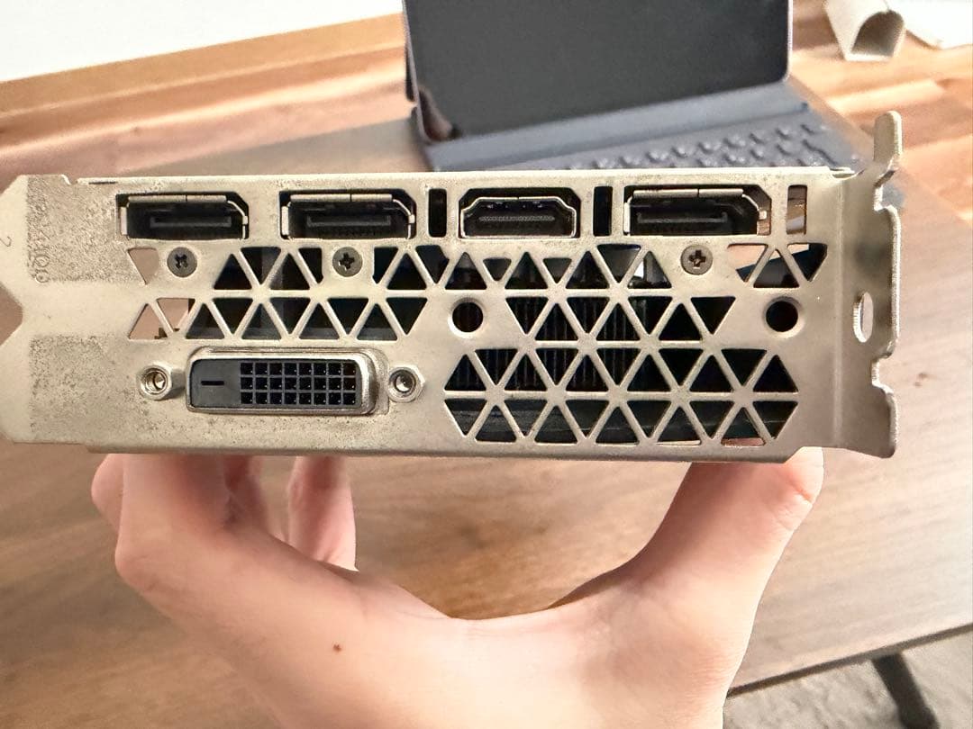 GTX 1070 グラフィックボード