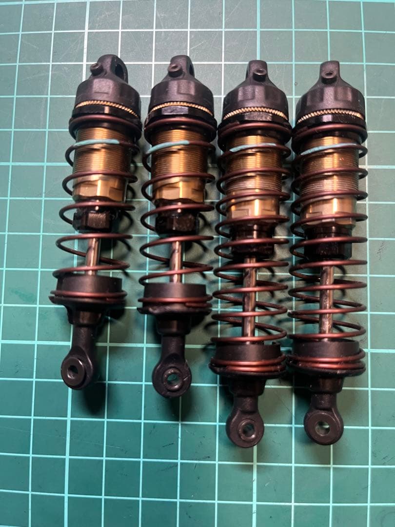 ヨコモYZ-2DTM3純正　SO1.0.RO1.0 X33ビックボアダンパー中古