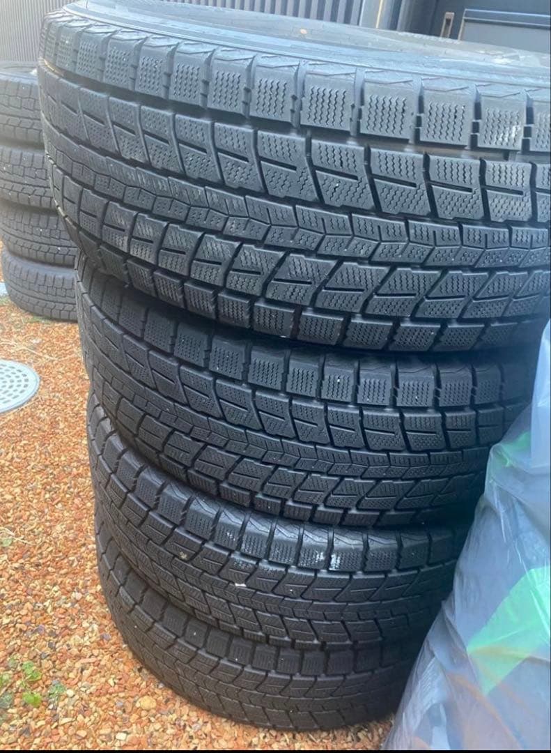 スタッドレスタイヤ 265/65R17