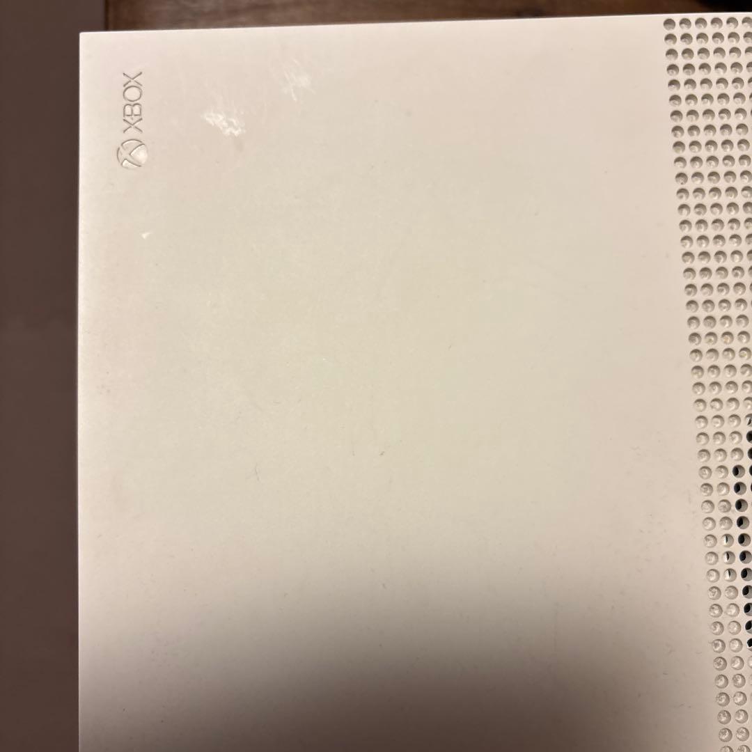 Microsoft Xbox One S 1TB 本体
