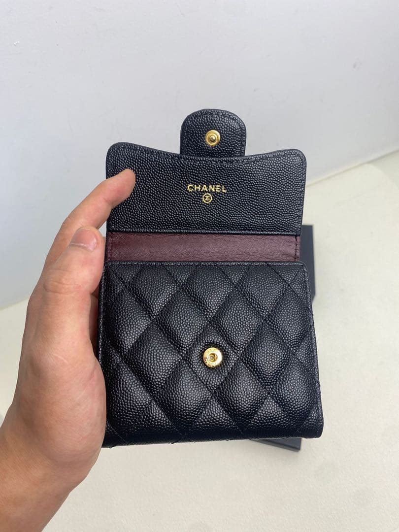 CHANEL ブラック 三つ折り財布 黒 レザー