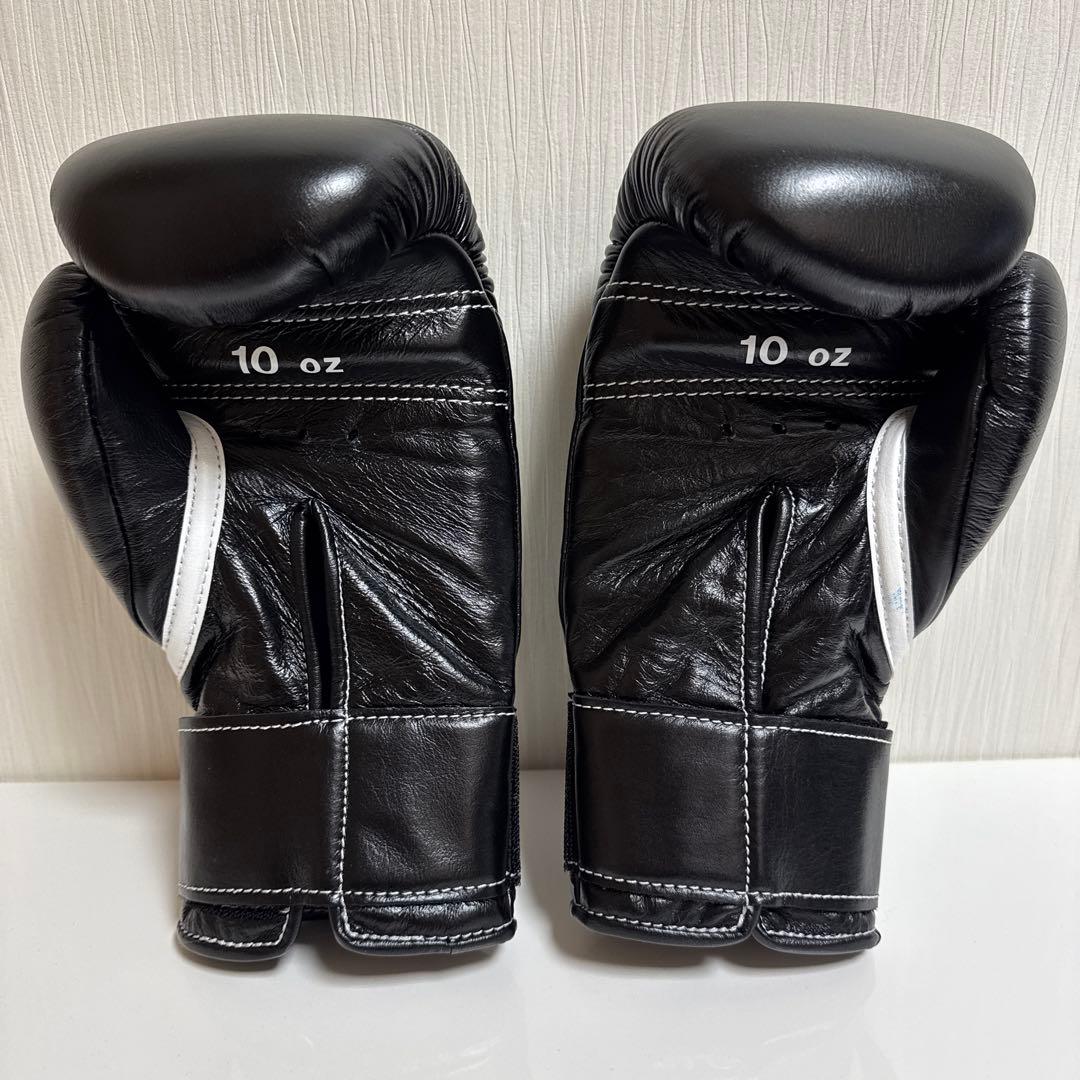 Winning ボクシンググローブ 10 oz 黒
