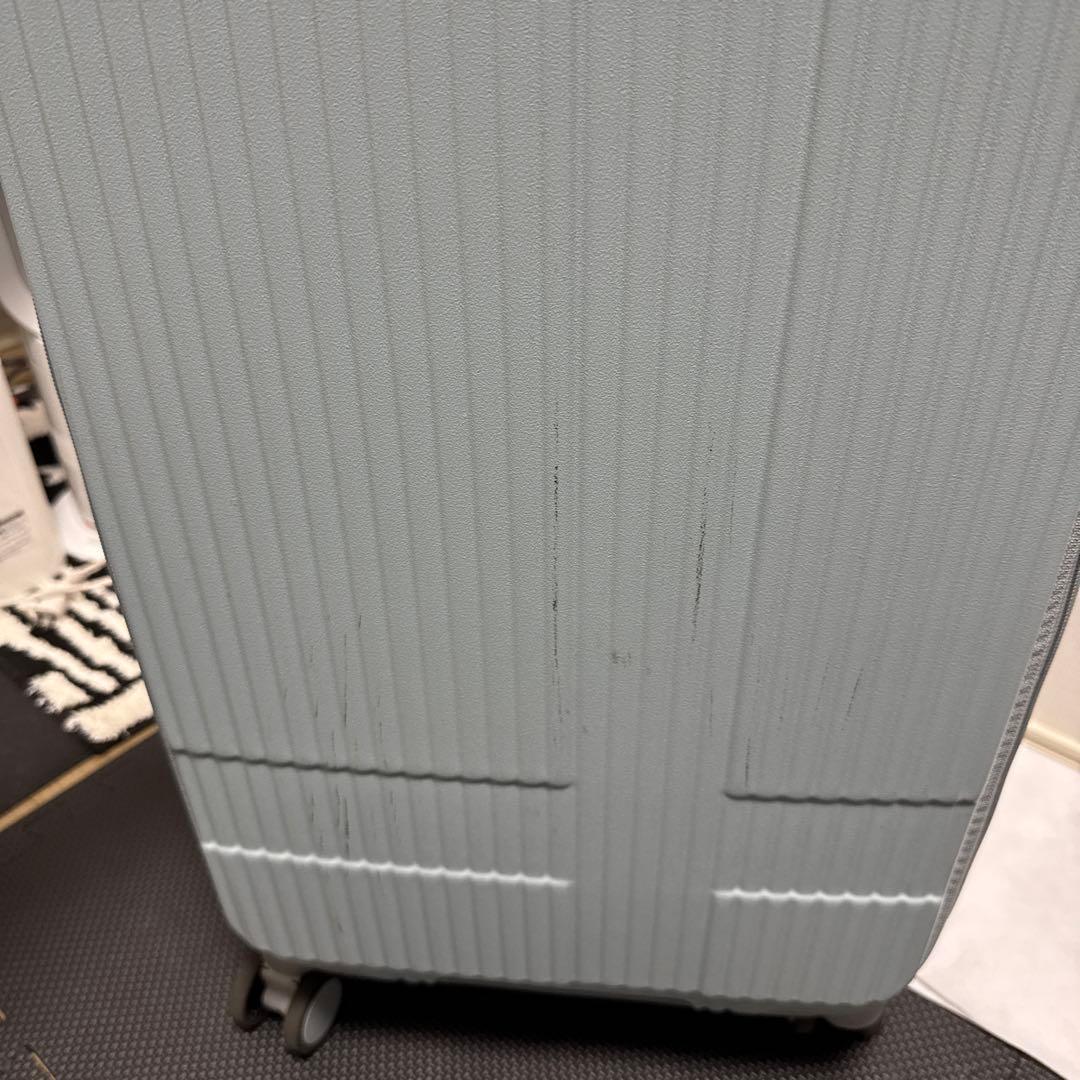 イノベーター スーツケース