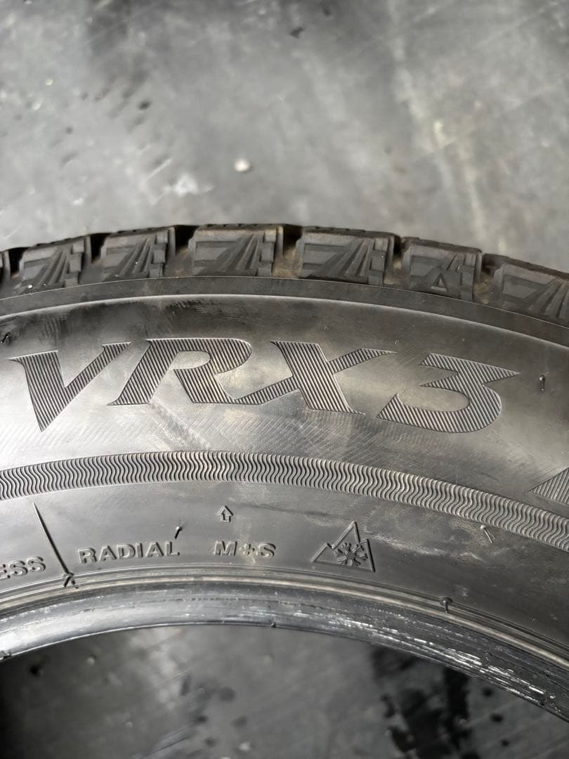 ブリヂストン ブリザックVRX3 215/60R16 2本
