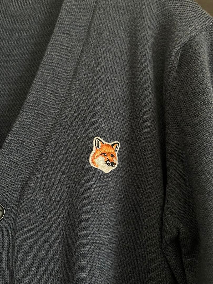 【MAISON KITSUNE 】Vネックカーディガン