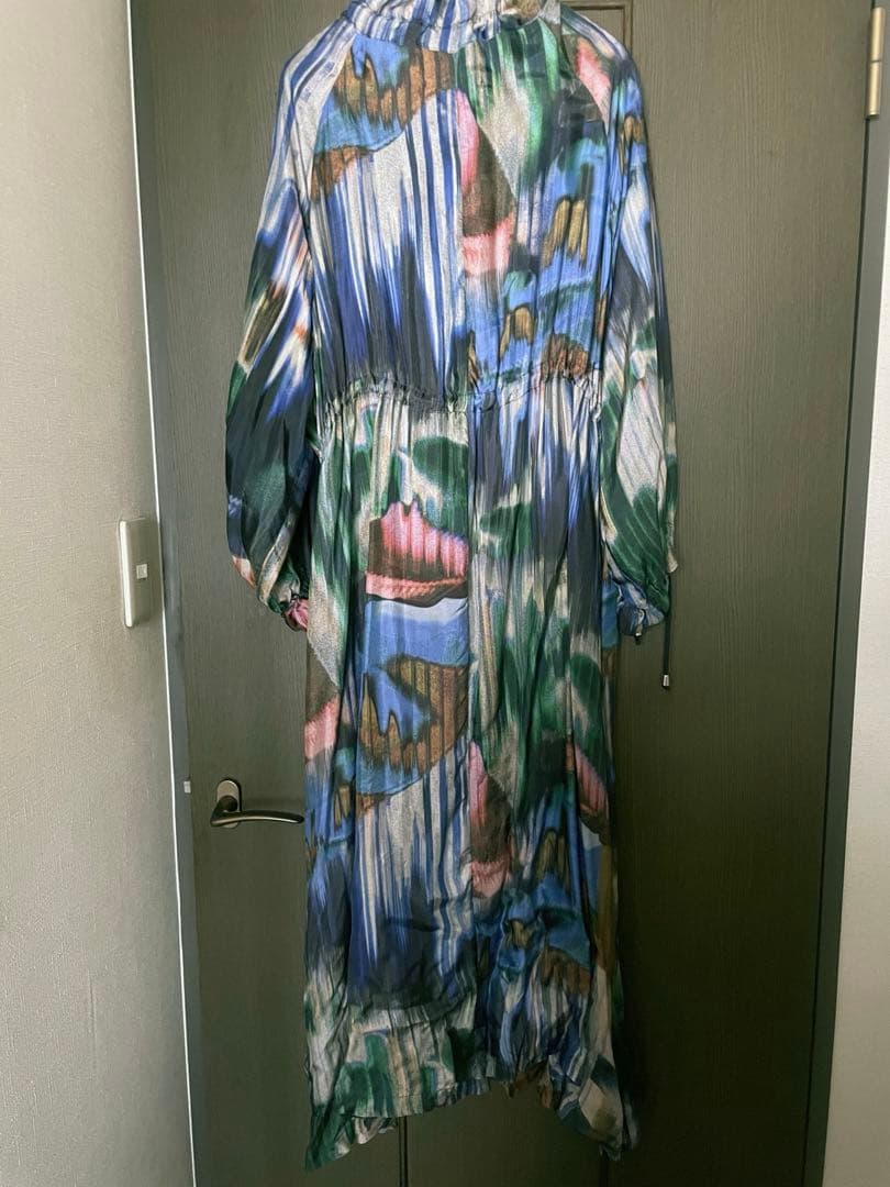 HENRIK VIBSKOV ドレスコート