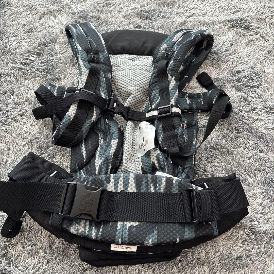 ERGObaby エルゴベビー オムニブリーズ ペイントブラック