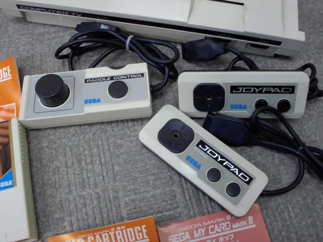 は*♪様 【FF3400/8】SEGA MARK III 本体 +ソフトまとめて