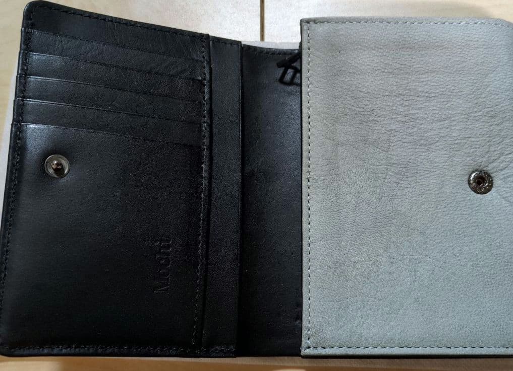 Mochi／モチ　folded wallet 二つ折り財布