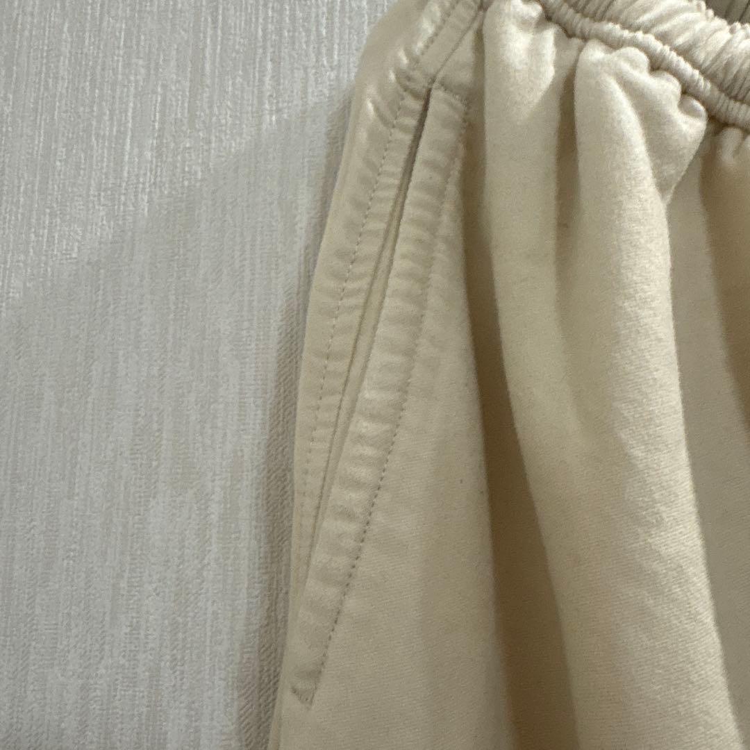 専用です 美品 メゾンドソイル秋冬コレクション綿100%イージーパンツ 生成